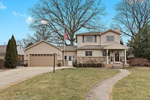 3520 Bennett St, Dearborn, MI 48124