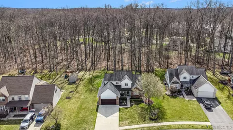 1414 Remsing St, Hartland, MI 48353