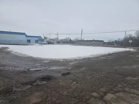 330 S Cedar St, Imlay City, MI 48444