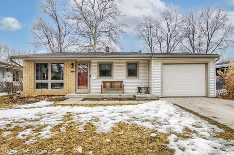 711 Tamarac Dr, Davison, MI 48423