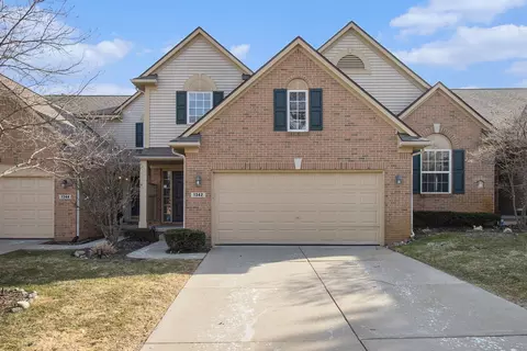1342 Waverly Dr 97 26 Dr #97, White Lake, MI 48386