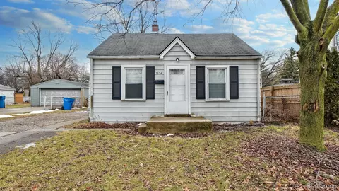 3634 Alvina Ave, Warren, MI 48091