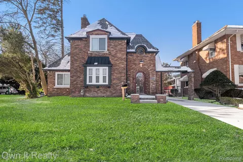 16745 Edinborough Rd, Detroit, MI 48219