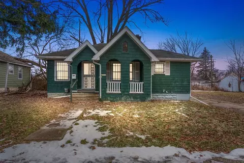 2313 Concord St, Flint, MI 48504