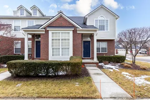 26204 April Ct, Commerce, MI 48390
