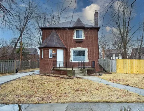9957 W Outer Dr, Detroit, MI 48223