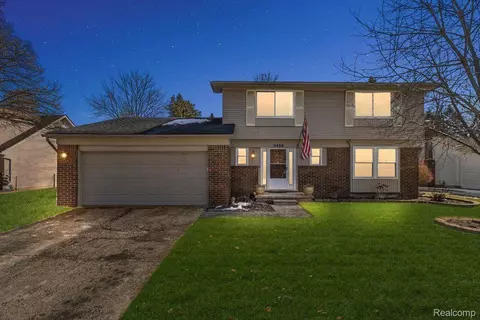 2455 Browning Dr, Orion, MI 48360