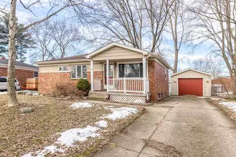 880 Carolina Ave, Marysville, MI 48040