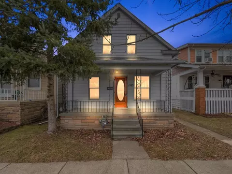 1763 Mckinley St, Wyandotte, MI 48192