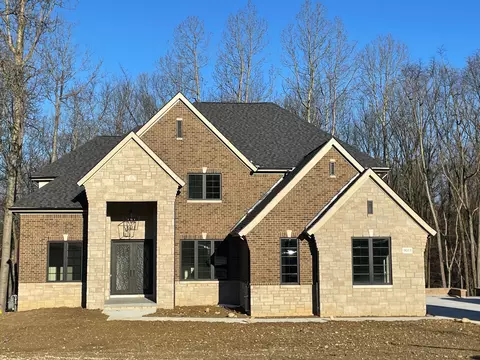 9033 Deerwood Rd, Independence, MI 48348