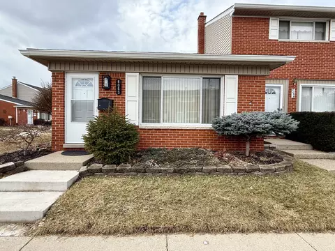 8053 Coventry St, Westland, MI 48185