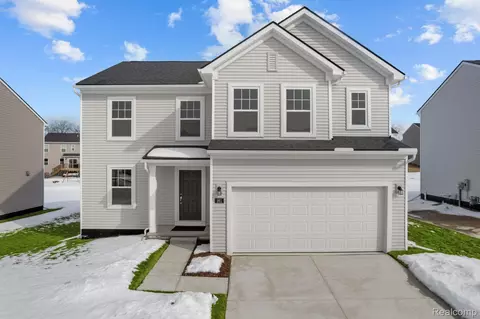 261 Saddleback, White Lake, MI 48386