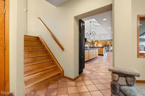 Entry Way - Undisclosed, Oceola, MI 48855 photo 2 of 8