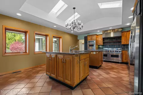 Kitchen - Undisclosed, Oceola, MI 48855 photo 6 of 10