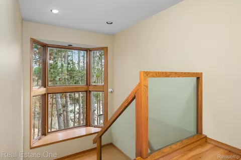 Entry Way - Undisclosed, Oceola, MI 48855 photo 6 of 8