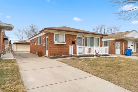 6483 Colonial St, Dearborn Heights, MI 48127