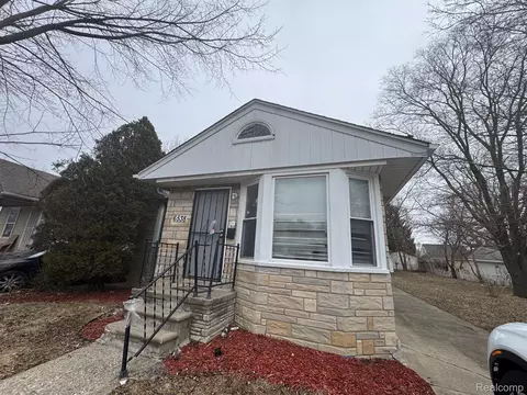 6538 Vaughan St, Detroit, MI 48228