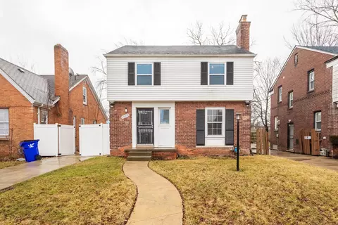 15276 Young St, Detroit, MI 48205