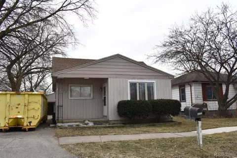 19782 Nicke St, Clinton Township, MI 48035