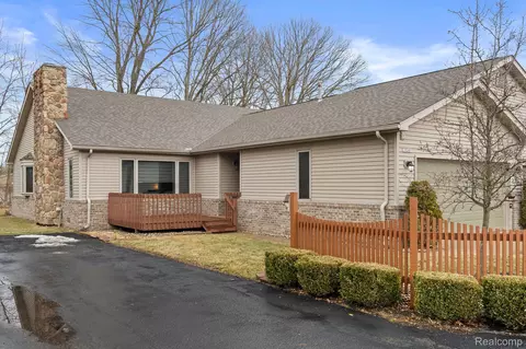 19240 Otto, Huron, MI 48164