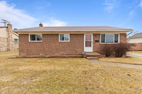 5848 Merriman Rd, Garden City, MI 48135