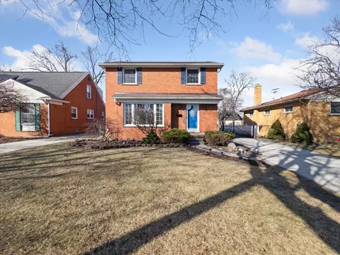 31225 Kelly Rd, Fraser, MI 48026