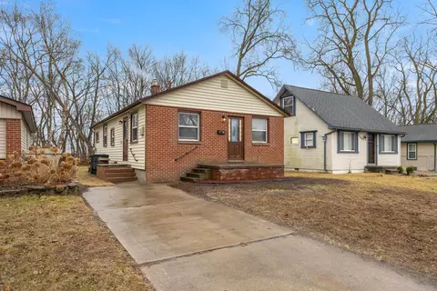 7157 Cherokee St, Taylor, MI 48180