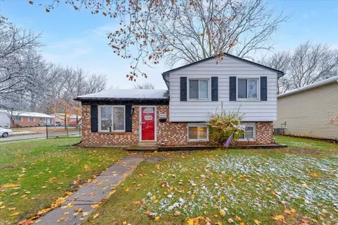 39203 Worchester St, Westland, MI 48186