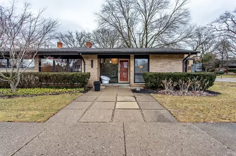 26324 Humber St, Huntington Woods, MI 48070
