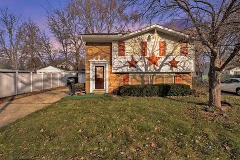 718 Neubert Ave, Flint, MI 48507