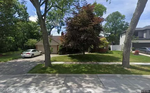 1341 Beaver St, Dearborn, MI 48128