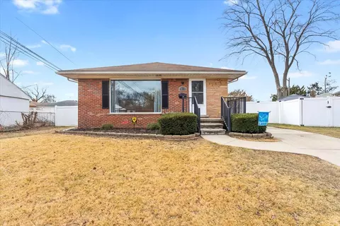 10110 Buckingham Ave, Allen Park, MI 48101