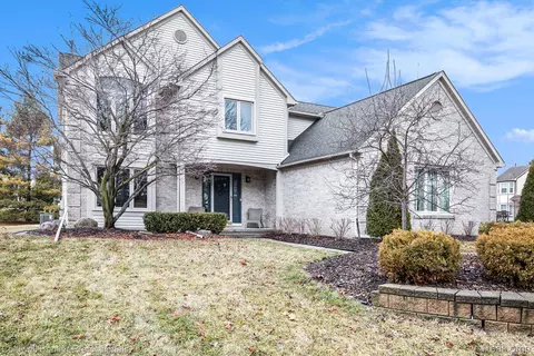 45750 Trillium W, Plymouth, MI 48170
