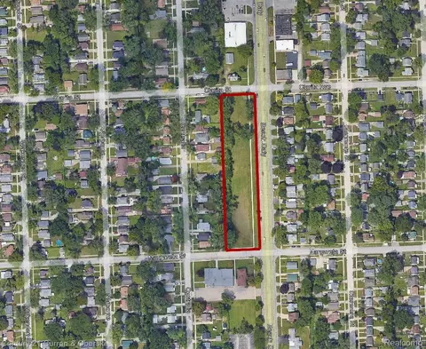 18633 Beech Daly Rd, Redford, MI 48240