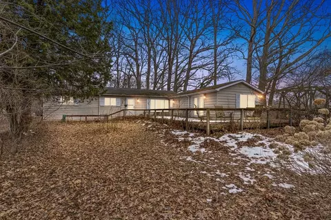 13245 N Holly Rd, Holly, MI 48442