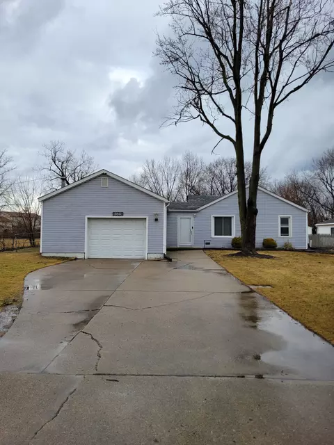 19961 Wallace St, Roseville, MI 48066