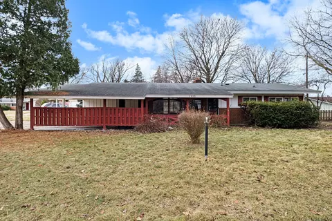 1935 Penbrook Ln, Flint, MI 48507