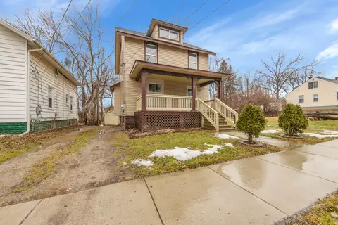 47 Summit St, Pontiac, MI 48342