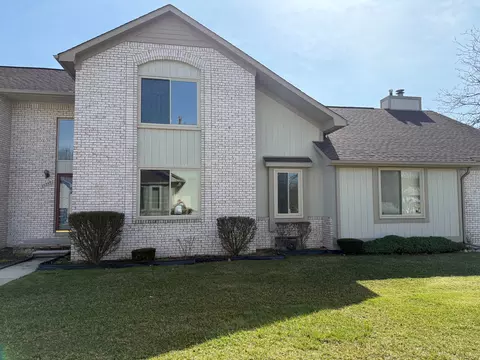 20399 Villa Grande Cir, Clinton Township, MI 48038