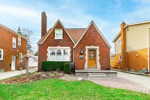 1618 20th St, Wyandotte, MI 48192