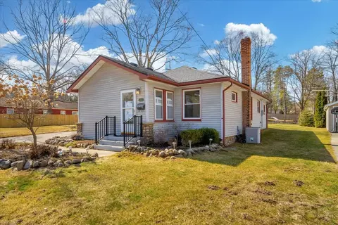 514 S Main St, Milford, MI 48381