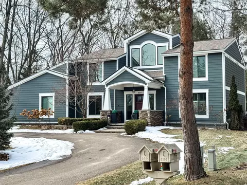 8085 Deerwood Rd, Independence, MI 48348