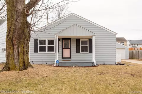 35285 College St, Westland, MI 48185