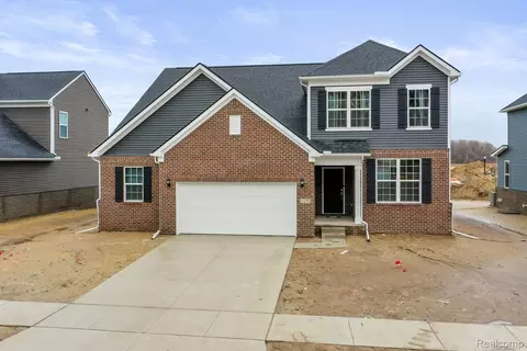 51230 Green Meadows Dr, Macomb, MI 48042 photo 1