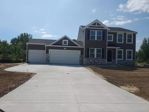 7333 Geraldine Cir, Swartz Creek, MI 48473