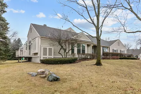 796 Edgemont Run, Bloomfield Hills, MI 48304