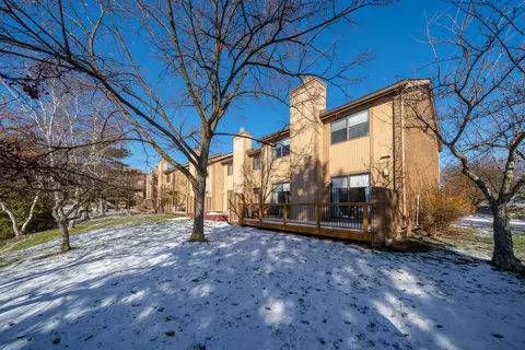 5221 Potomac Run N, West Bloomfield, MI 48322