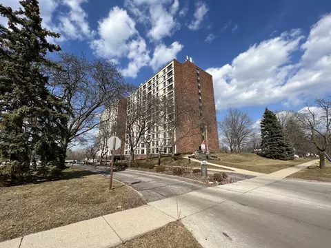 21800 Morley Ave #1209, Dearborn, MI 48124