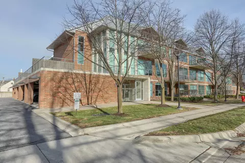 300 Hamilton St #307, Plymouth, MI 48170