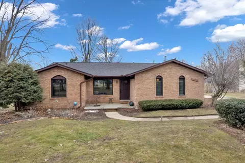 38855 Union Lake Rd, Clinton Township, MI 48036